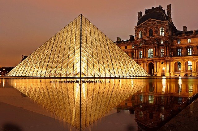 carte postale Louvre Paris